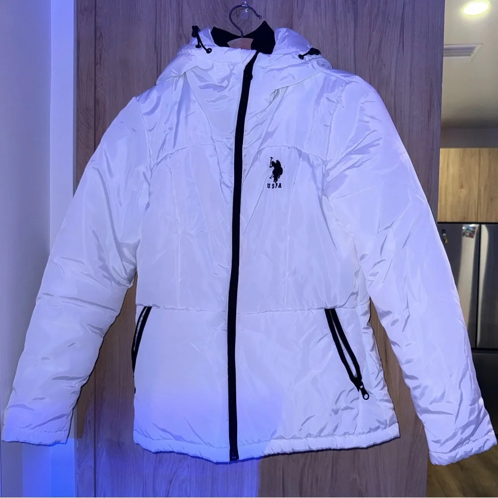 U.S. Polo Assn. White Puffer Jacket - Picture 1 of 3
